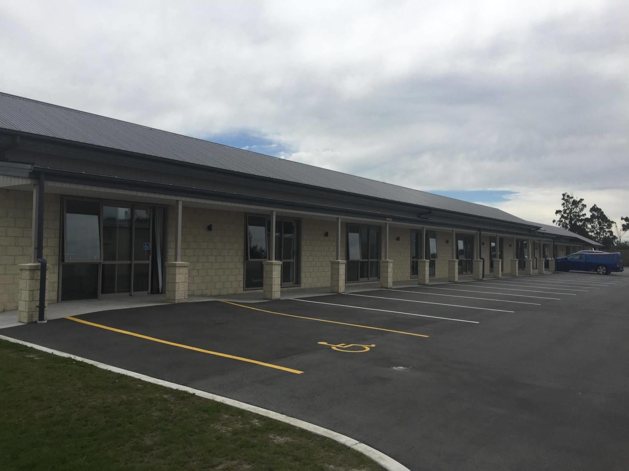 Rolleston Highway Motel Exterior photo